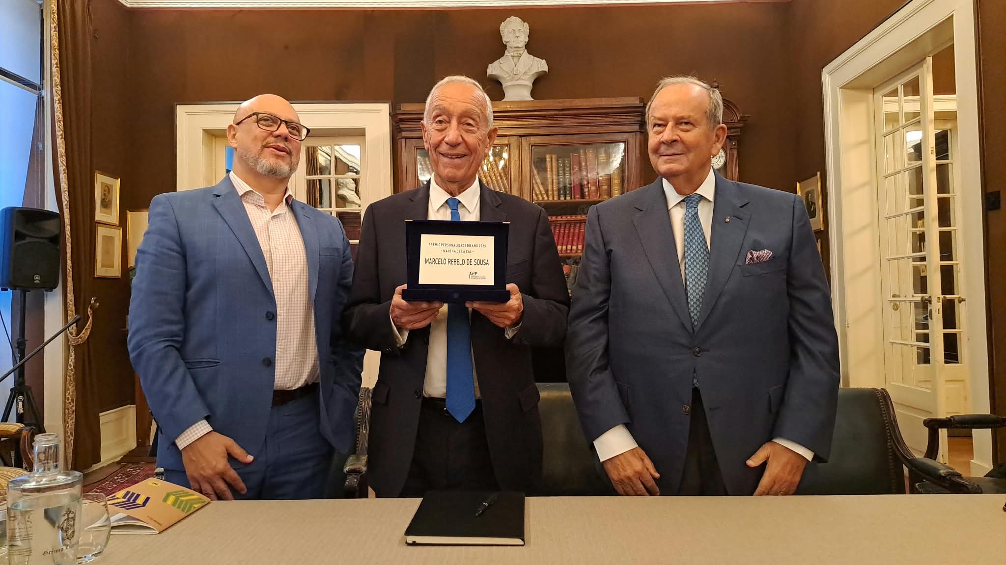 Prémio da Associação Imprensa Estrangeira Em Portugal